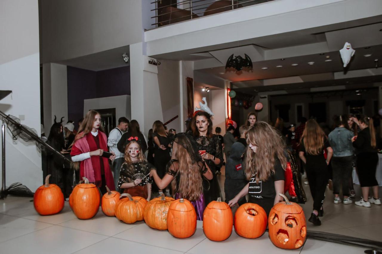 Gala Hotel Kamianets-Podilskyi Luaran gambar
