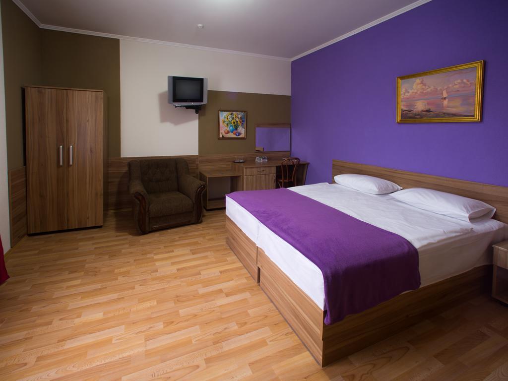 Gala Hotel Kamianets-Podilskyi Bilik gambar